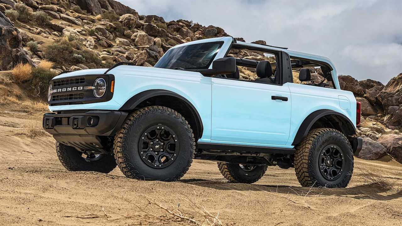 2021 Ford Bronco Arcadian Blue