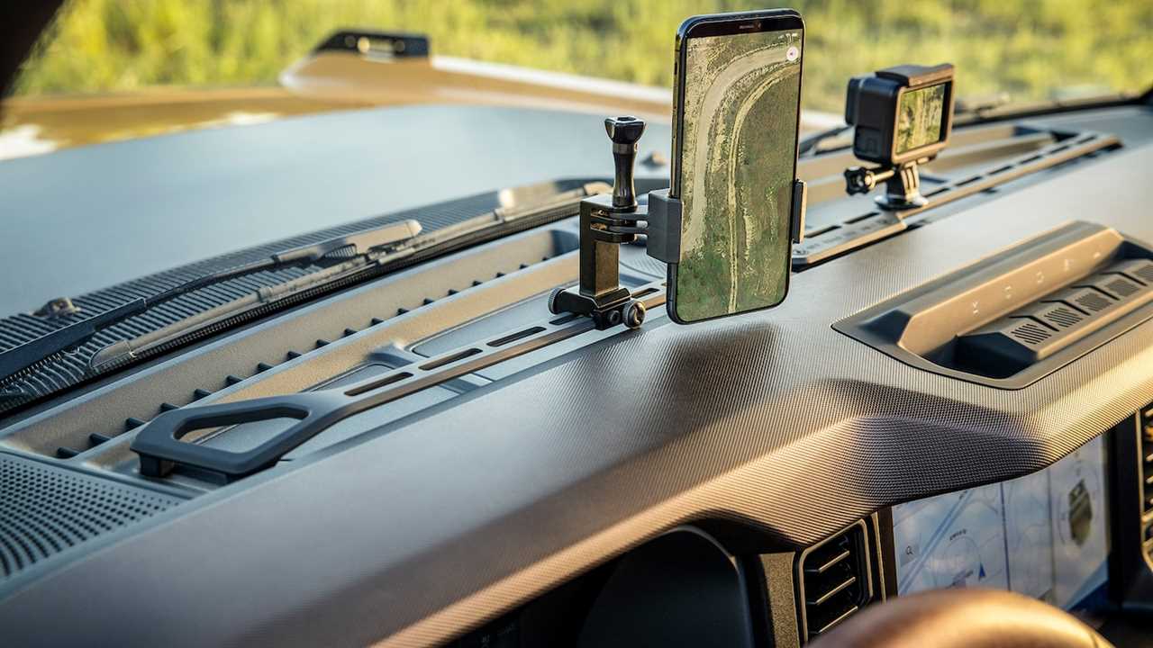 The 2021 Ford Bronco’s Fuel Economy Is Not Good, Trails Even the Thirsty Wrangler