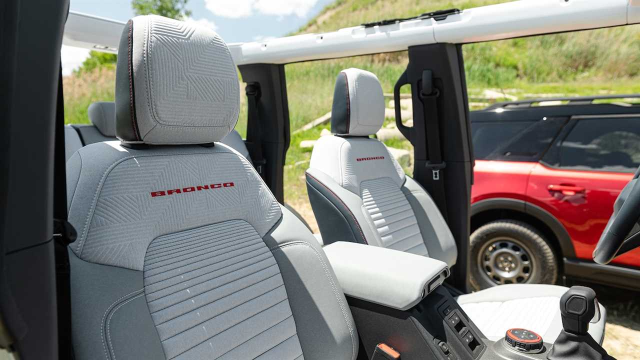 The 2021 Ford Bronco’s Fuel Economy Is Not Good, Trails Even the Thirsty Wrangler