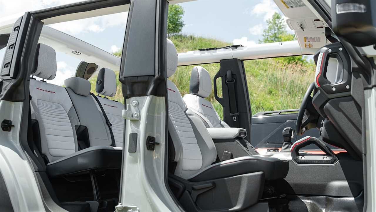 The 2021 Ford Bronco’s Fuel Economy Is Not Good, Trails Even the Thirsty Wrangler
