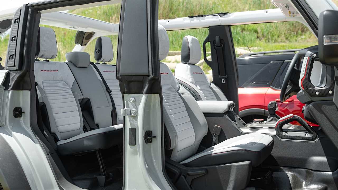 The 2021 Ford Bronco’s Fuel Economy Is Not Good, Trails Even the Thirsty Wrangler