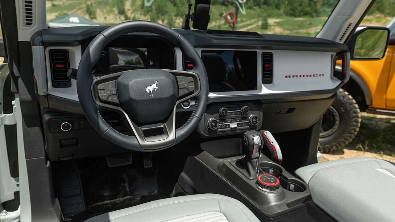 The 2021 Ford Bronco’s Fuel Economy Is Not Good, Trails Even the Thirsty Wrangler