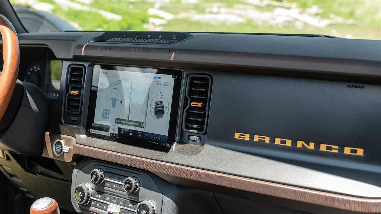 The 2021 Ford Bronco’s Fuel Economy Is Not Good, Trails Even the Thirsty Wrangler