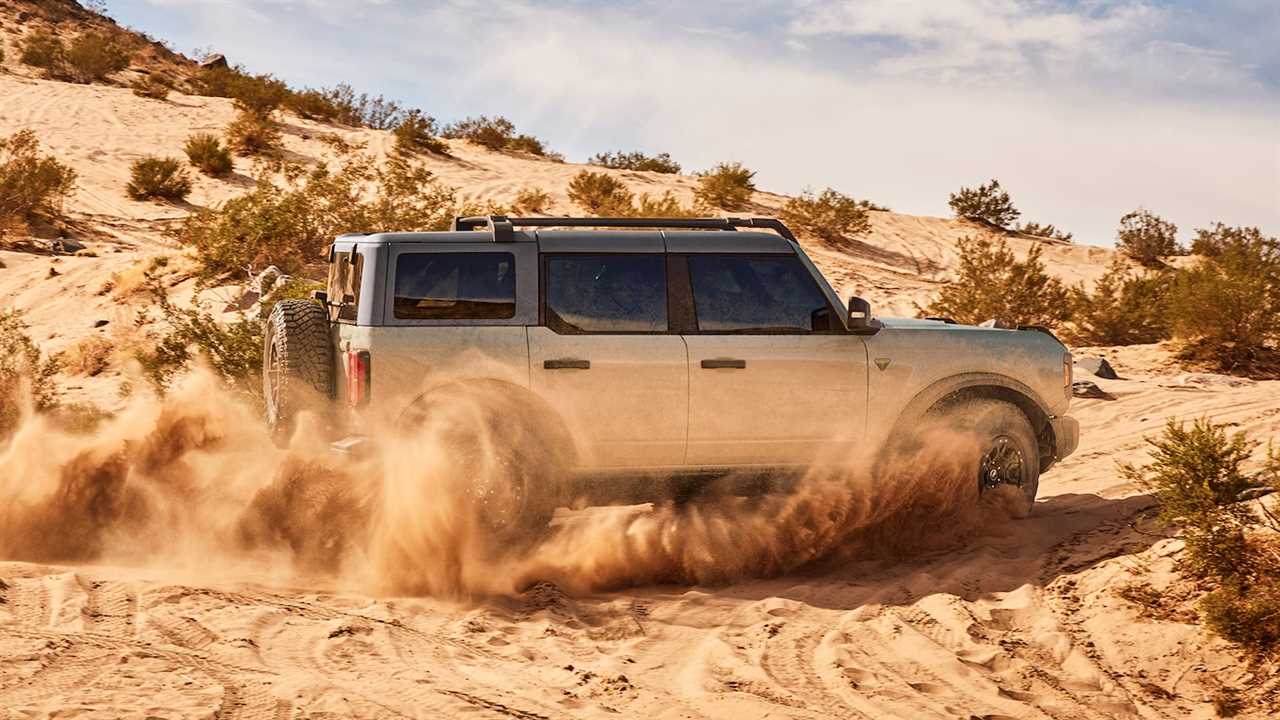 The 2021 Ford Bronco’s Fuel Economy Is Not Good, Trails Even the Thirsty Wrangler