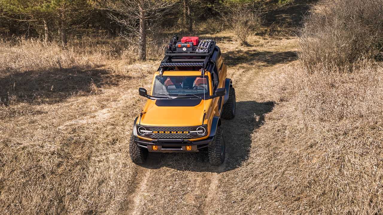 The 2021 Ford Bronco’s Fuel Economy Is Not Good, Trails Even the Thirsty Wrangler