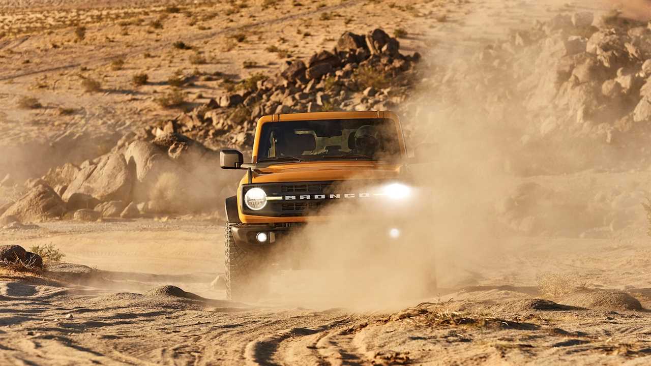The 2021 Ford Bronco’s Fuel Economy Is Not Good, Trails Even the Thirsty Wrangler