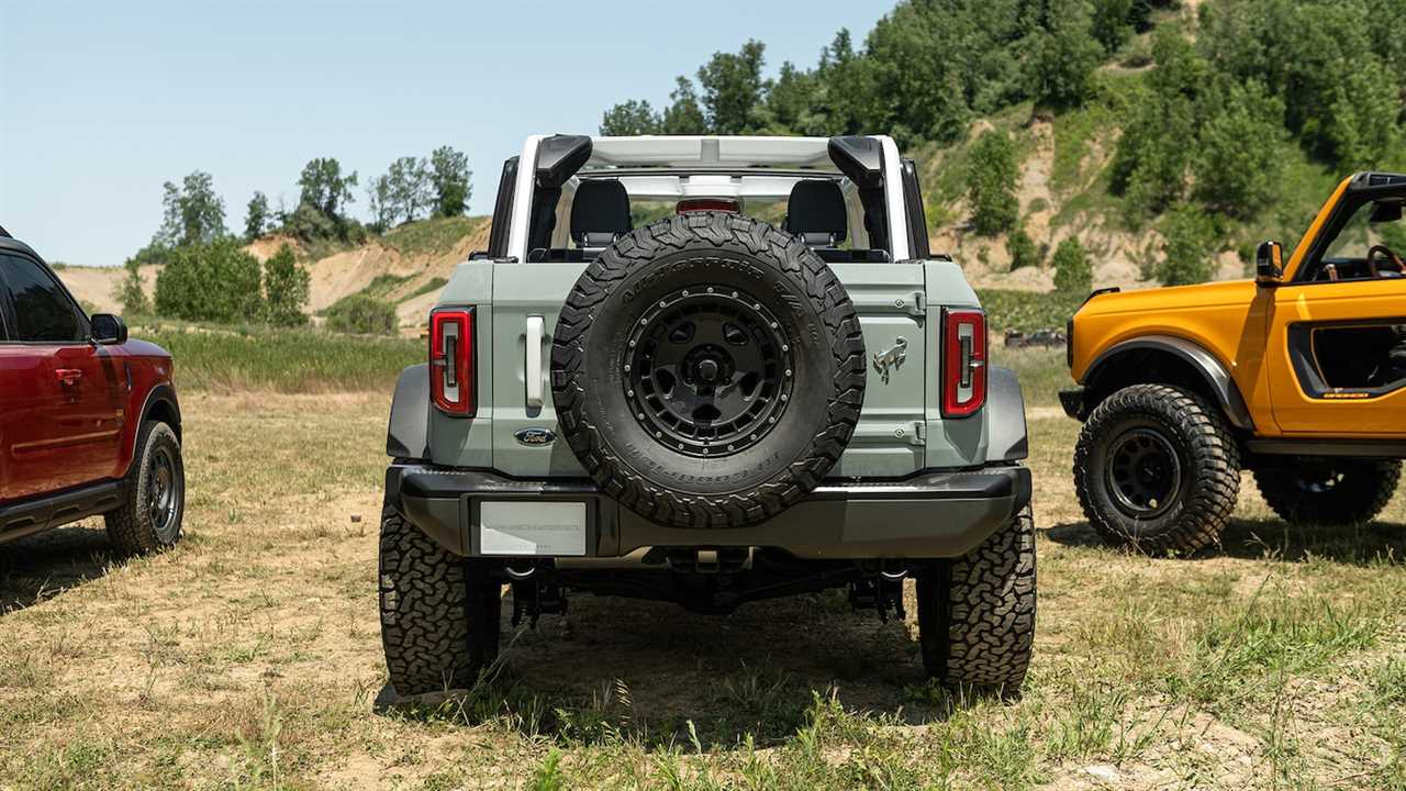 The 2021 Ford Bronco’s Fuel Economy Is Not Good, Trails Even the Thirsty Wrangler