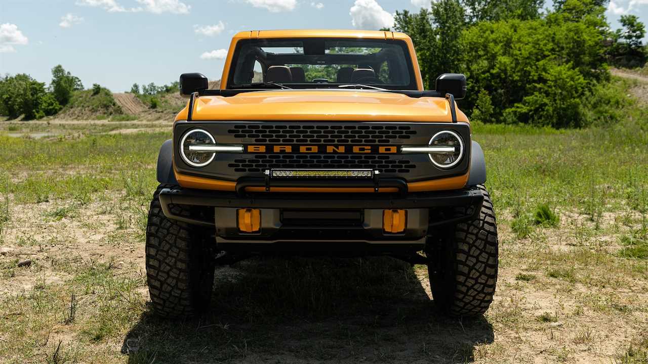 The 2021 Ford Bronco’s Fuel Economy Is Not Good, Trails Even the Thirsty Wrangler