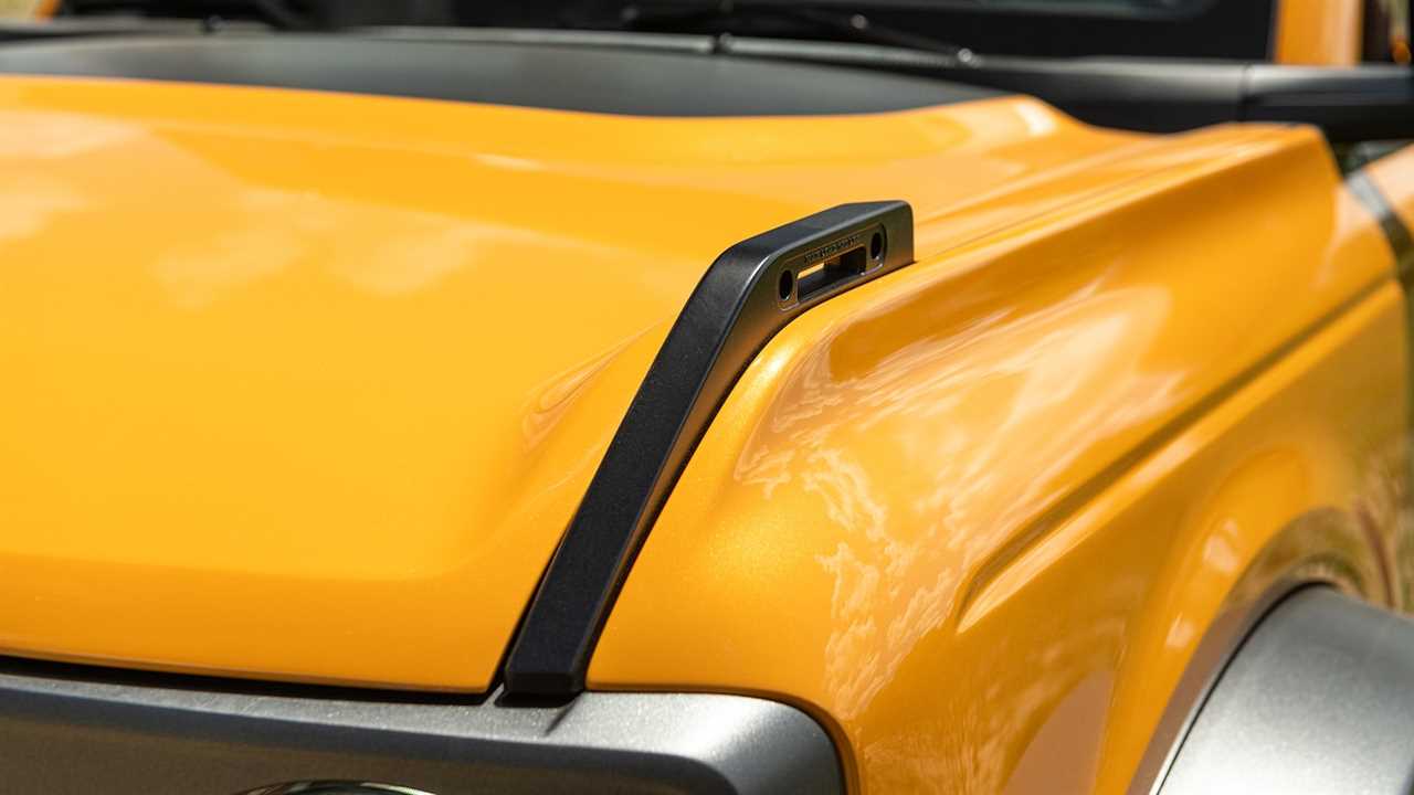 The 2021 Ford Bronco’s Fuel Economy Is Not Good, Trails Even the Thirsty Wrangler