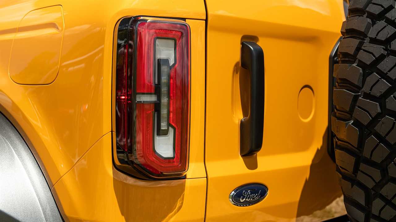The 2021 Ford Bronco’s Fuel Economy Is Not Good, Trails Even the Thirsty Wrangler