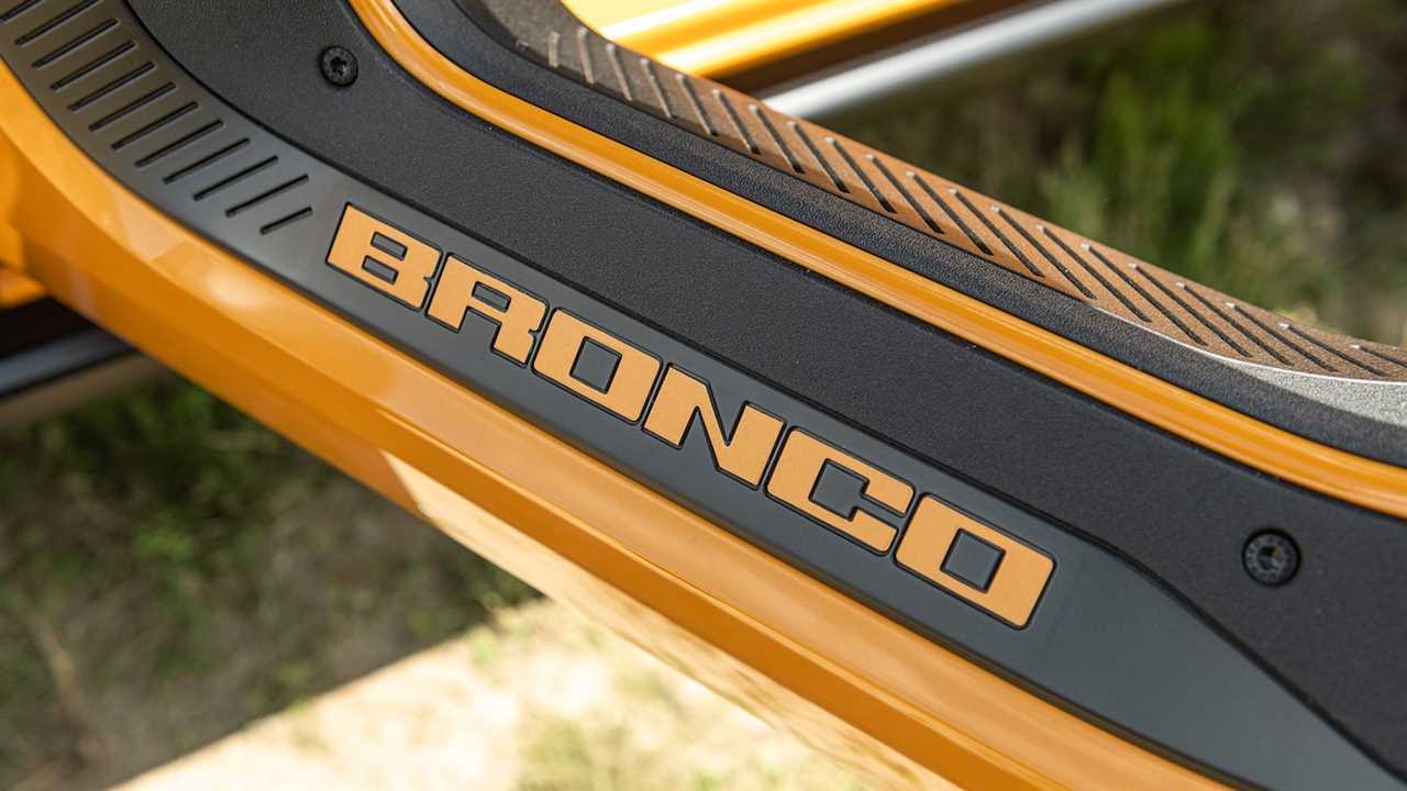 The 2021 Ford Bronco’s Fuel Economy Is Not Good, Trails Even the Thirsty Wrangler