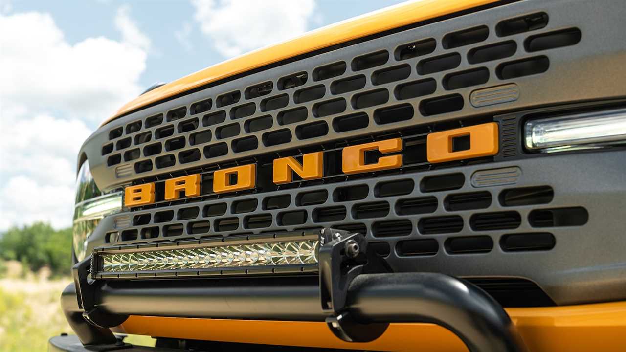 The 2021 Ford Bronco’s Fuel Economy Is Not Good, Trails Even the Thirsty Wrangler
