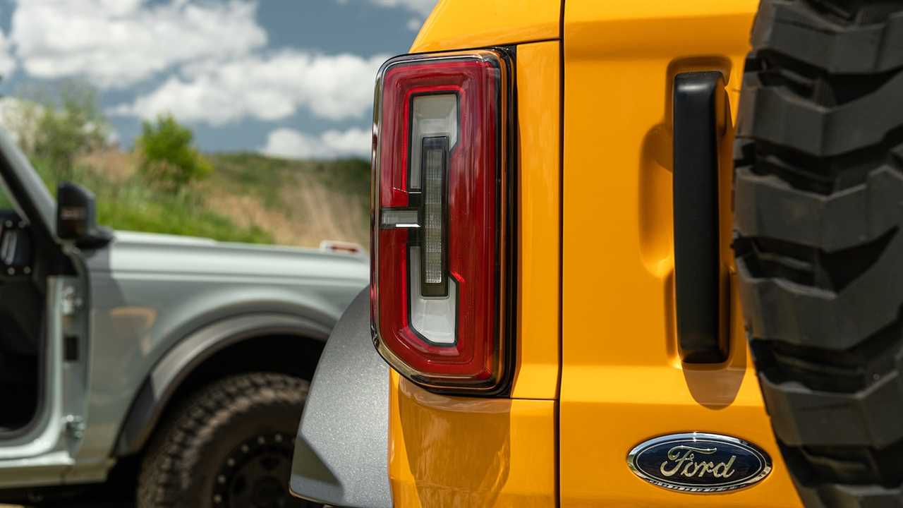 The 2021 Ford Bronco’s Fuel Economy Is Not Good, Trails Even the Thirsty Wrangler