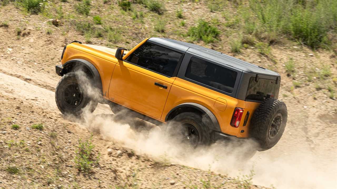 The 2021 Ford Bronco’s Fuel Economy Is Not Good, Trails Even the Thirsty Wrangler
