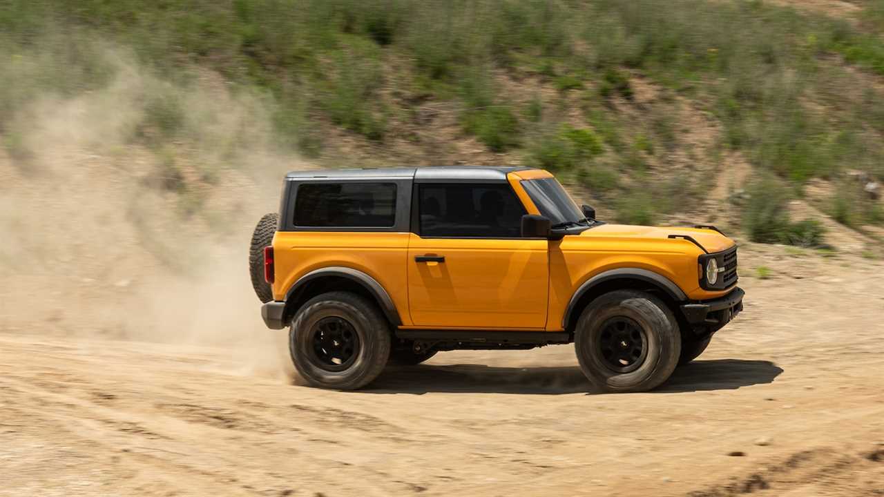 The 2021 Ford Bronco’s Fuel Economy Is Not Good, Trails Even the Thirsty Wrangler
