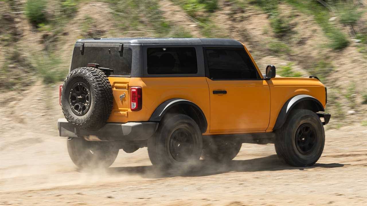 The 2021 Ford Bronco’s Fuel Economy Is Not Good, Trails Even the Thirsty Wrangler