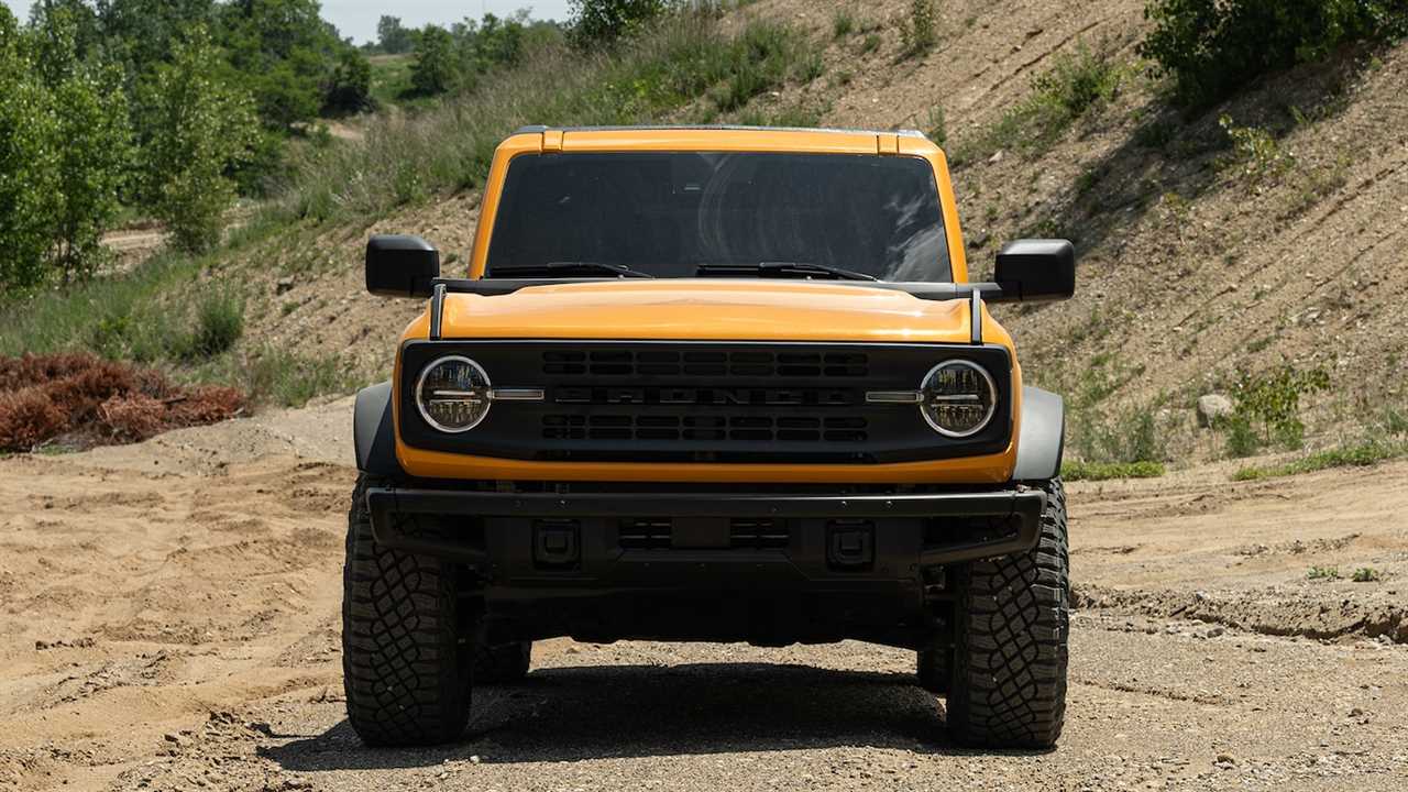 The 2021 Ford Bronco’s Fuel Economy Is Not Good, Trails Even the Thirsty Wrangler