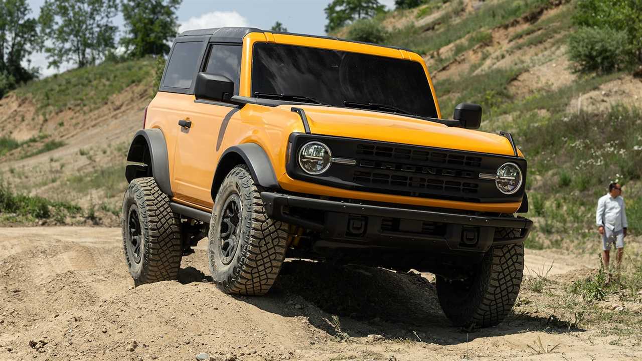 The 2021 Ford Bronco’s Fuel Economy Is Not Good, Trails Even the Thirsty Wrangler