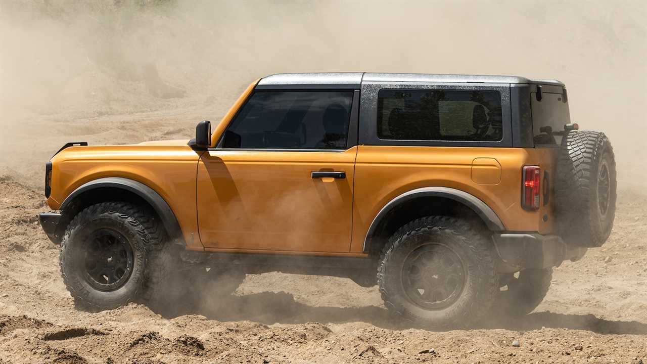 The 2021 Ford Bronco’s Fuel Economy Is Not Good, Trails Even the Thirsty Wrangler