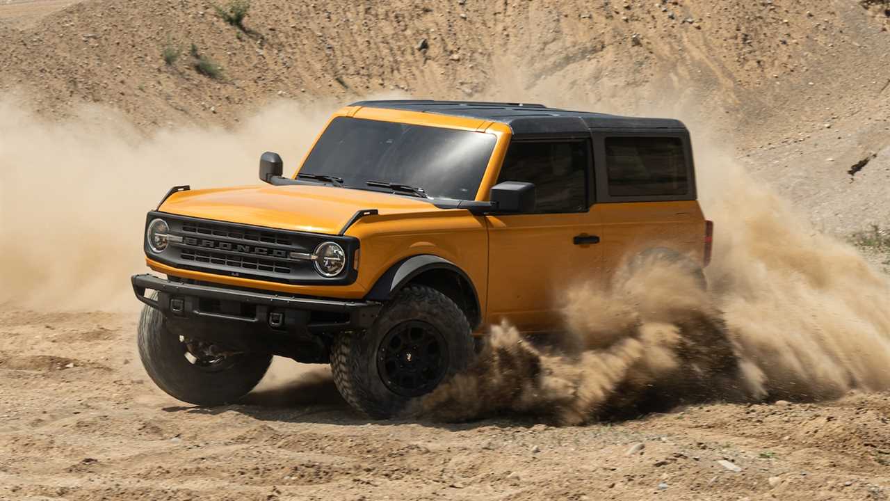 The 2021 Ford Bronco’s Fuel Economy Is Not Good, Trails Even the Thirsty Wrangler