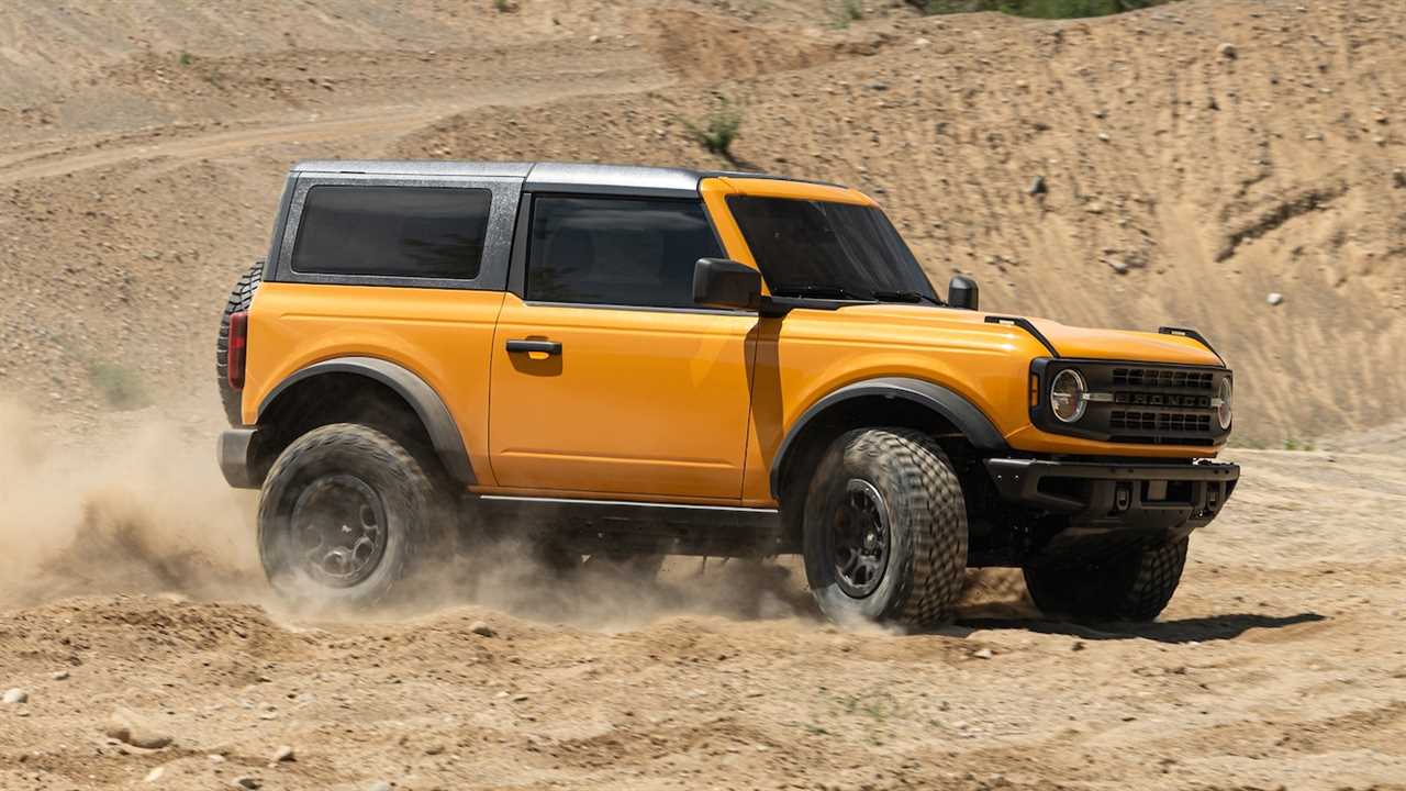 The 2021 Ford Bronco’s Fuel Economy Is Not Good, Trails Even the Thirsty Wrangler