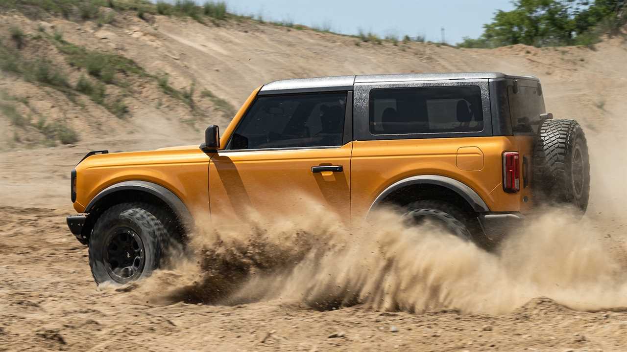 The 2021 Ford Bronco’s Fuel Economy Is Not Good, Trails Even the Thirsty Wrangler