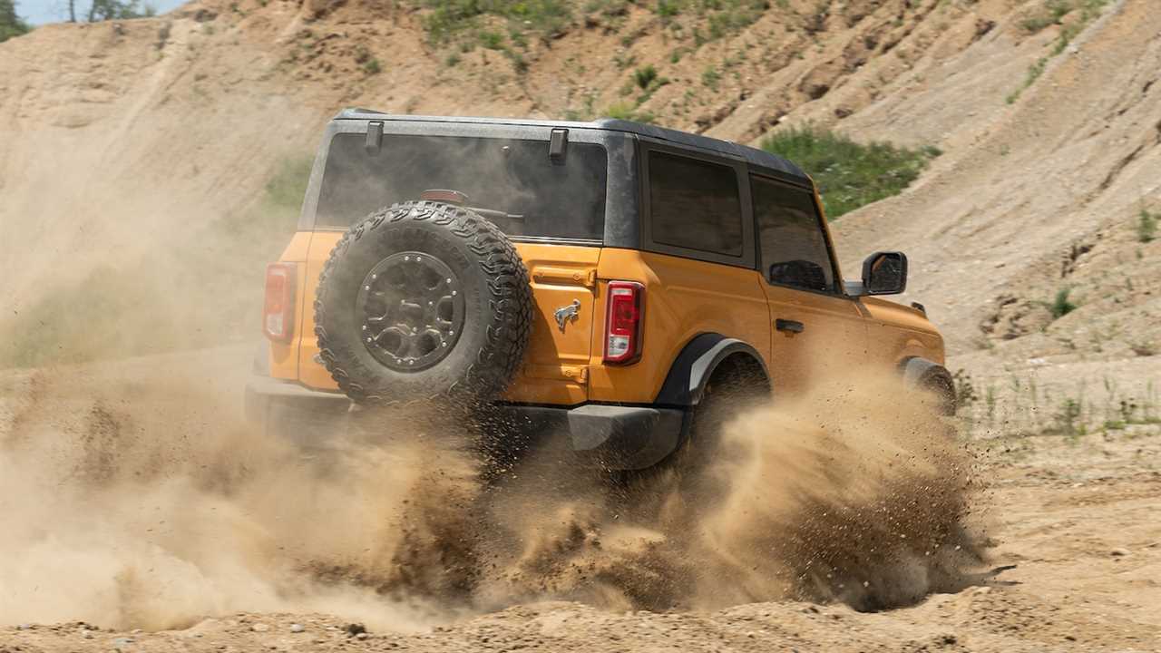 The 2021 Ford Bronco’s Fuel Economy Is Not Good, Trails Even the Thirsty Wrangler