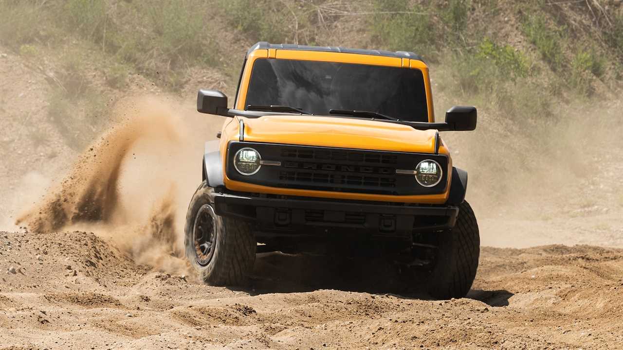 The 2021 Ford Bronco’s Fuel Economy Is Not Good, Trails Even the Thirsty Wrangler