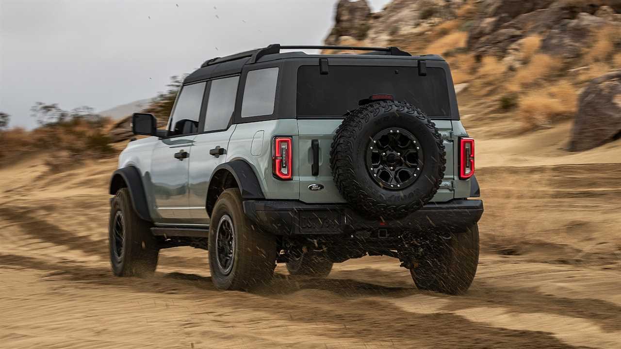 The 2021 Ford Bronco’s Fuel Economy Is Not Good, Trails Even the Thirsty Wrangler