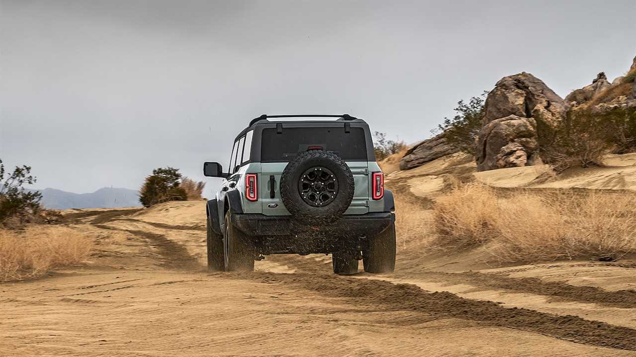 The 2021 Ford Bronco’s Fuel Economy Is Not Good, Trails Even the Thirsty Wrangler