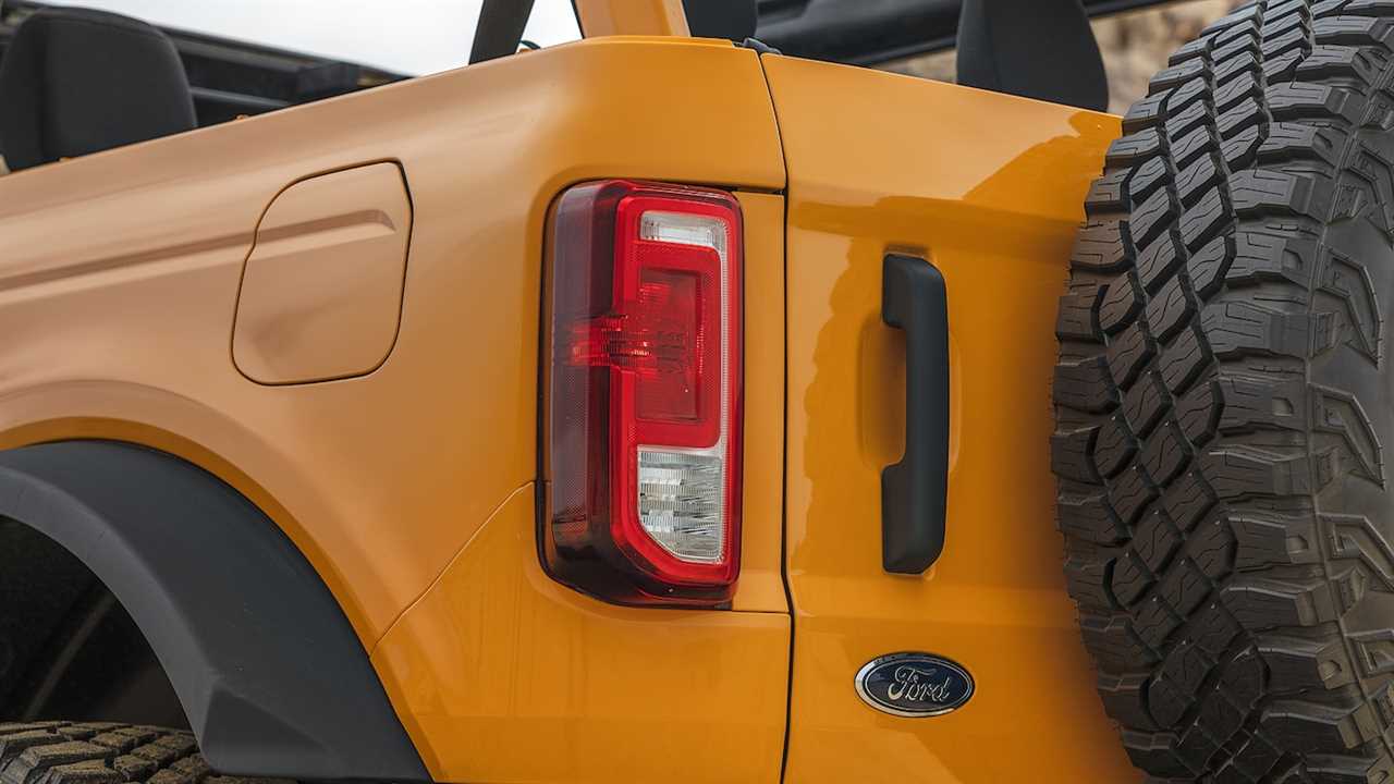 The 2021 Ford Bronco’s Fuel Economy Is Not Good, Trails Even the Thirsty Wrangler