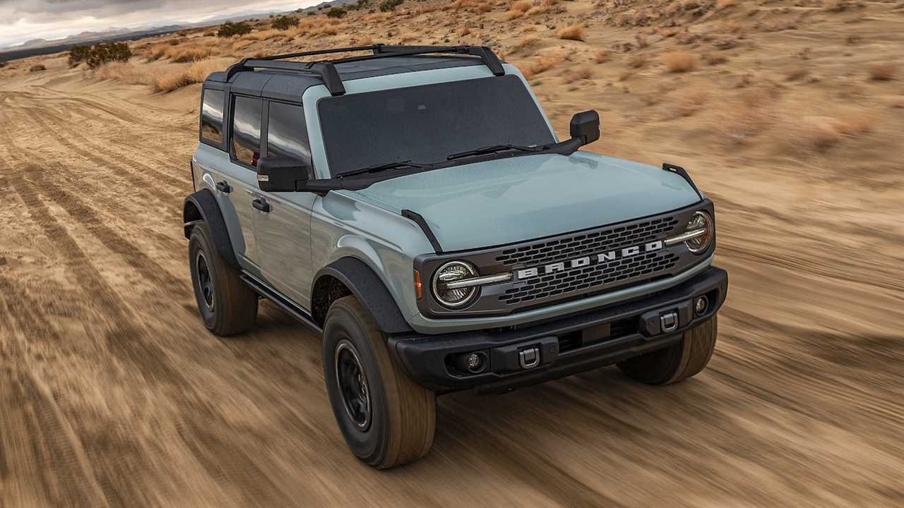 The 2021 Ford Bronco’s Fuel Economy Is Not Good, Trails Even the Thirsty Wrangler