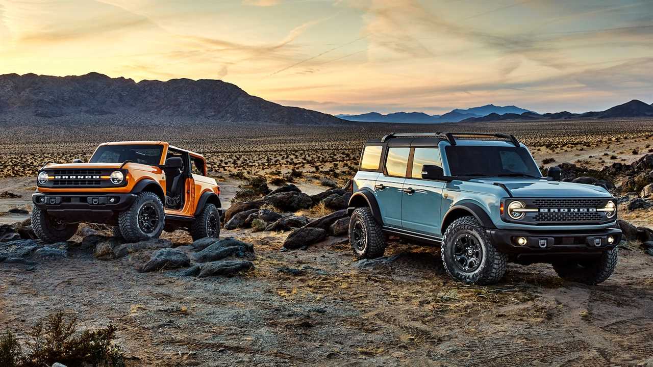 The 2021 Ford Bronco’s Fuel Economy Is Not Good, Trails Even the Thirsty Wrangler