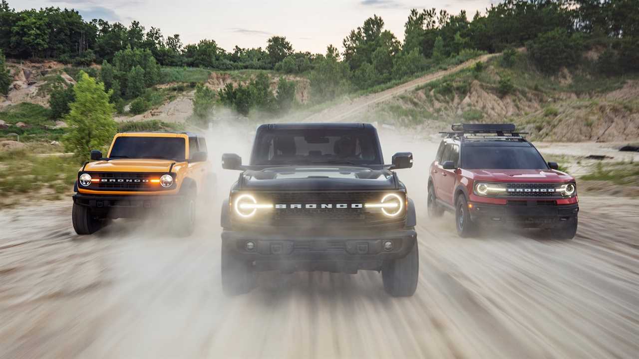 The 2021 Ford Bronco’s Fuel Economy Is Not Good, Trails Even the Thirsty Wrangler