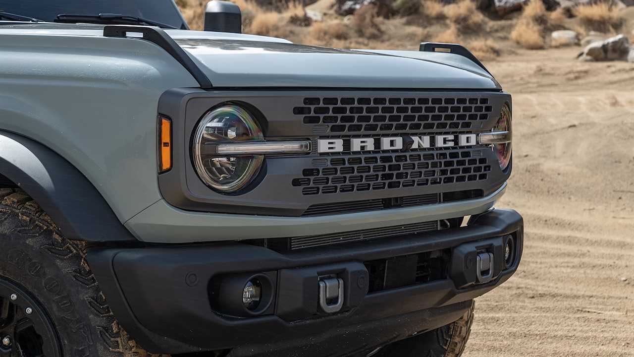 The 2021 Ford Bronco’s Fuel Economy Is Not Good, Trails Even the Thirsty Wrangler