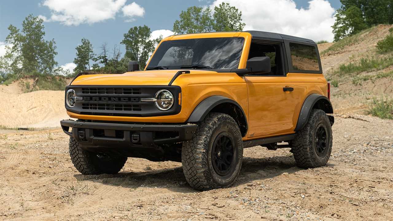 The 2021 Ford Bronco’s Fuel Economy Is Not Good, Trails Even the Thirsty Wrangler