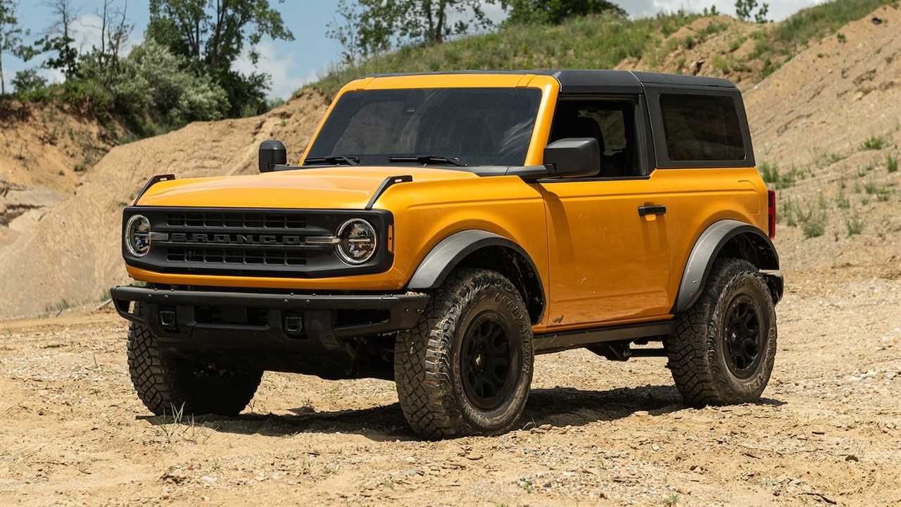 The 2021 Ford Bronco’s Fuel Economy Is Not Good, Trails Even the Thirsty Wrangler