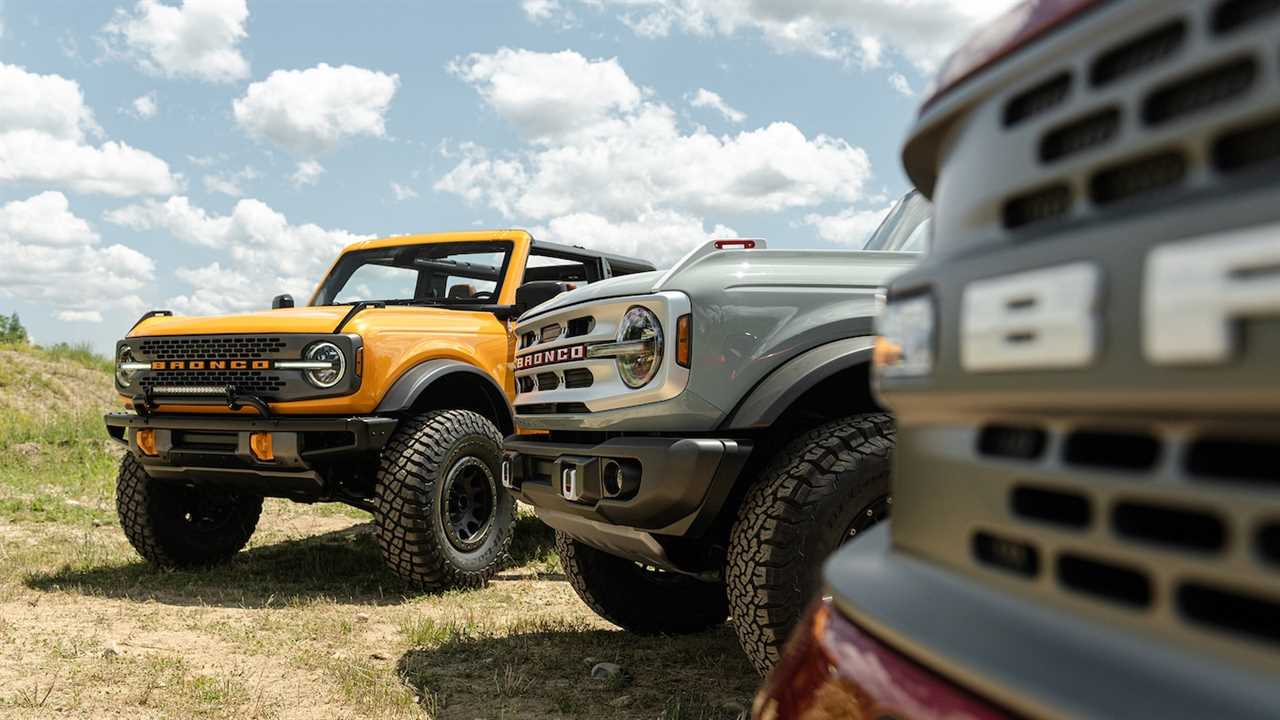 The 2021 Ford Bronco’s Fuel Economy Is Not Good, Trails Even the Thirsty Wrangler