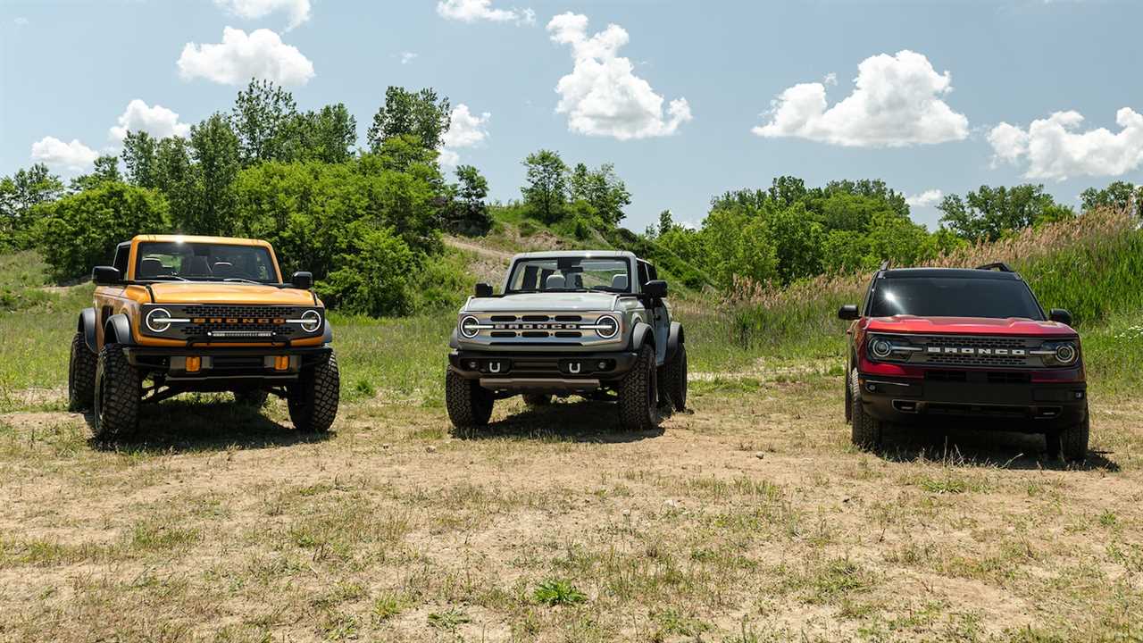 The 2021 Ford Bronco’s Fuel Economy Is Not Good, Trails Even the Thirsty Wrangler