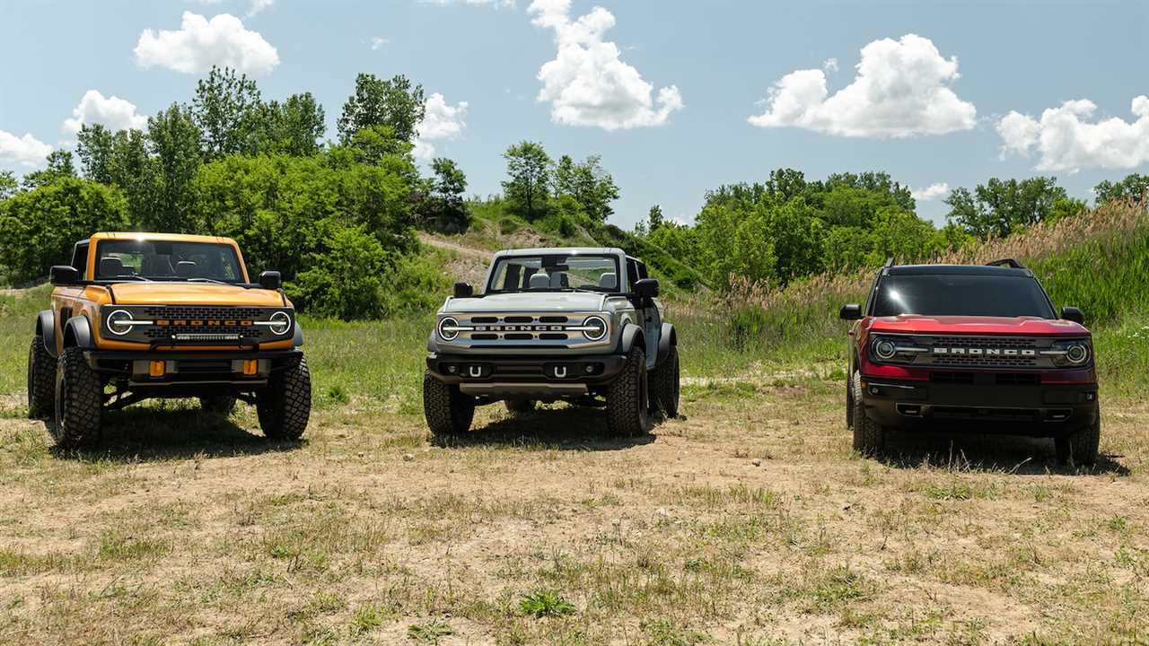 The 2021 Ford Bronco’s Fuel Economy Is Not Good, Trails Even the Thirsty Wrangler