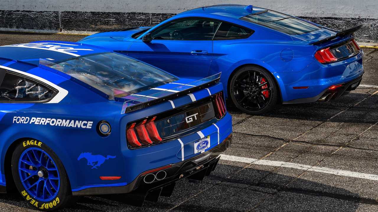 2022 Ford Mustang Next-Gen NASCAR Cup Series Racer Gallops Into View