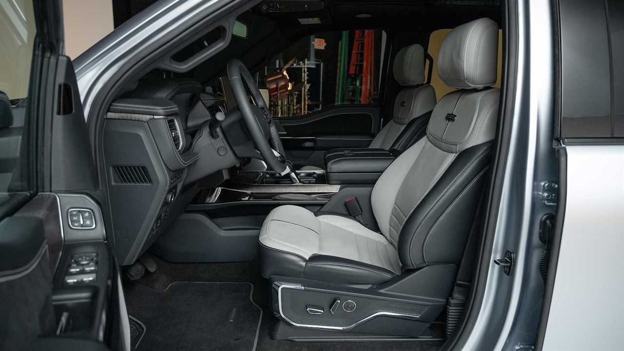 2022 Ford F-150 Lightning front interior