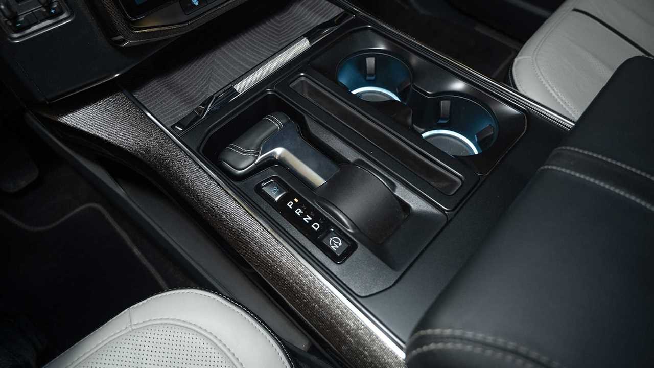 2022 Ford F-150 Lightning shifter