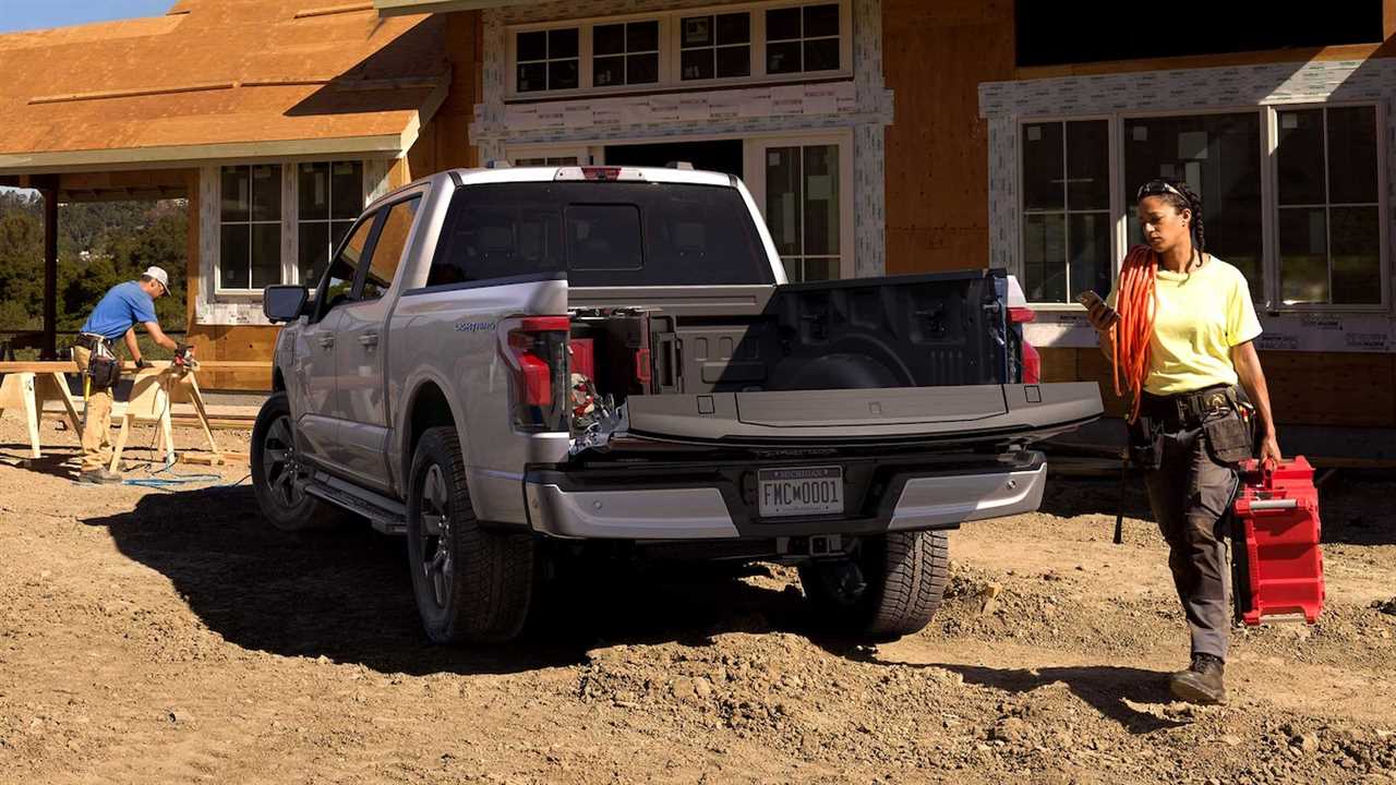 2022 Ford F-150 Lightning electric pickup truck tailgate down